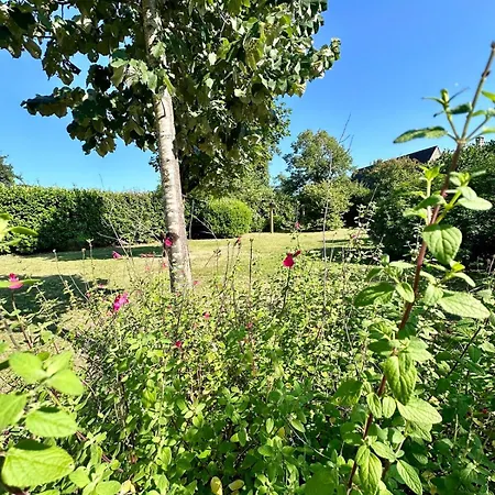Вилла Maison D'antan - Piscinejardinclim - Bourg De *